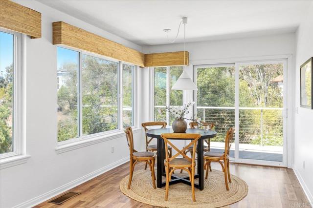 3439 Via Loma Vista, Escondido CA: https://media.crmls.org/mediaz/04f00d5f-29ba-4d1f-95f9-41783ca0f699.jpg