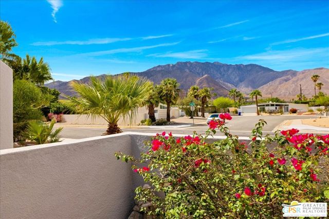 2664 N Aurora Drive, Palm Springs, CA 92262