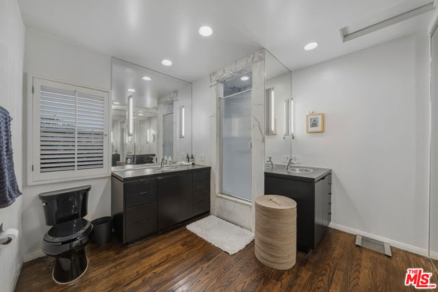 12315 Gorham Avenue, Los Angeles CA: https://media.crmls.org/mediaz/04f1984d-5487-4247-88c3-6303da41c258.jpg