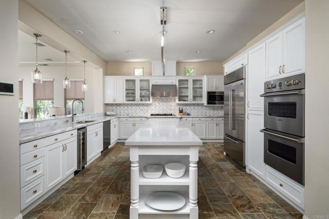 Detail Gallery Image 12 of 40 For 7425 Rancho Cabrillo Trail, San Diego,  CA 92127 - 4 Beds | 3/1 Baths