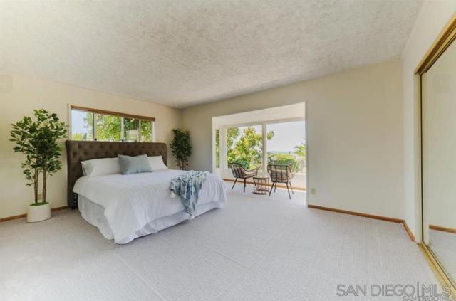 4844 La Cruz Pl, La Mesa CA: https://media.crmls.org/mediaz/04f1fdc6-4de6-4be0-9f73-0552f9494c45.jpg