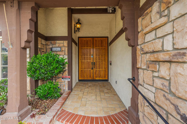 18128 Sandringham Court, Porter Ranch CA: https://media.crmls.org/mediaz/04f31d6f-8f01-4792-bfc3-8771791fc63c.jpg