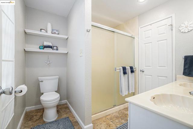 210 Delta Ave, Brentwood CA: https://media.crmls.org/mediaz/04f367a0-2646-49d3-b944-330c4c2446ad.jpg