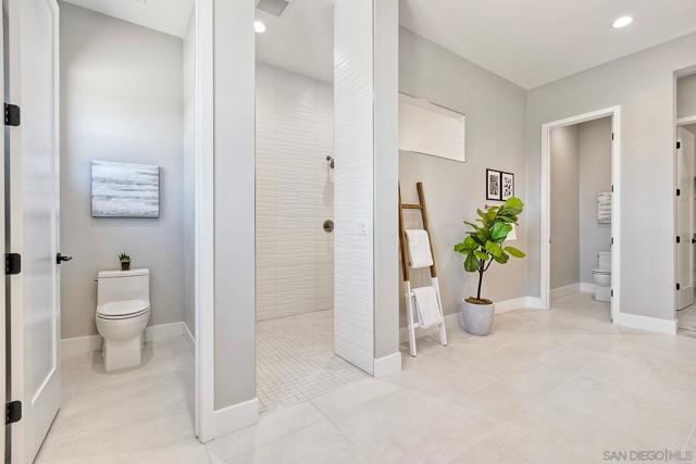 1648 Calle Catalina, Escondido CA: https://media.crmls.org/mediaz/04f3989e-0941-4d18-8684-982102e86beb.jpg
