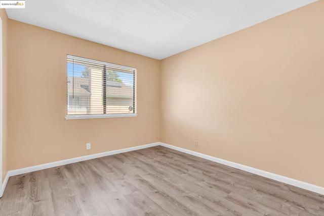 4820 RIDGEVIEW DRIVE, Antioch CA: https://media.crmls.org/mediaz/04f43202-178c-4386-9ada-11856842ace6.jpg