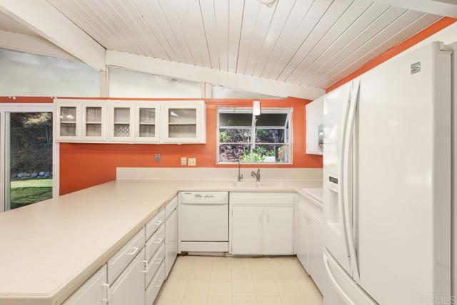 Image 4 of 12 For 5672 Dartford Way
