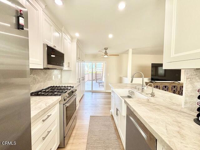 Detail Gallery Image 8 of 22 For 3725 Sunset Ln, Oxnard,  CA 93035 - 3 Beds | 2 Baths