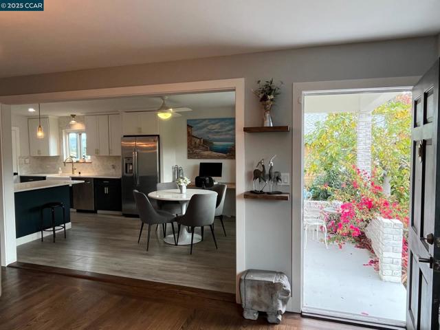 620 Kentucky St, Vallejo CA: https://media.crmls.org/mediaz/04f5fbe6-5339-4e20-ac98-c55424965e4c.jpg