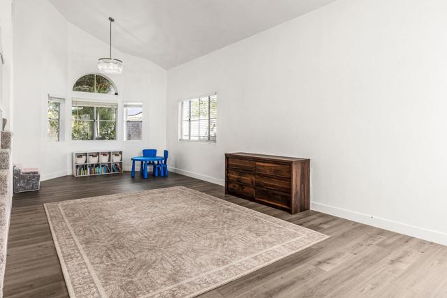 23843 Spring Branch Court, Murrieta CA: https://media.crmls.org/mediaz/04f95fa0-dbdc-4621-b200-6f039720d58a.jpg
