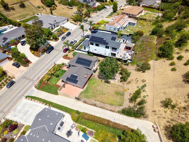 872 Via Arroyo, Ventura CA: https://media.crmls.org/mediaz/04f9856f-b27c-4207-97fd-aacfb227988a.jpg