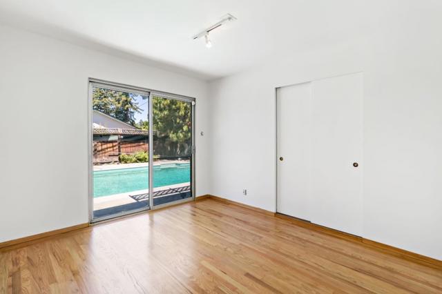 100 Eldora Drive, Mountain View CA: https://media.crmls.org/mediaz/04f9aa33-72f4-49bb-b1d4-ef9869687940.jpg