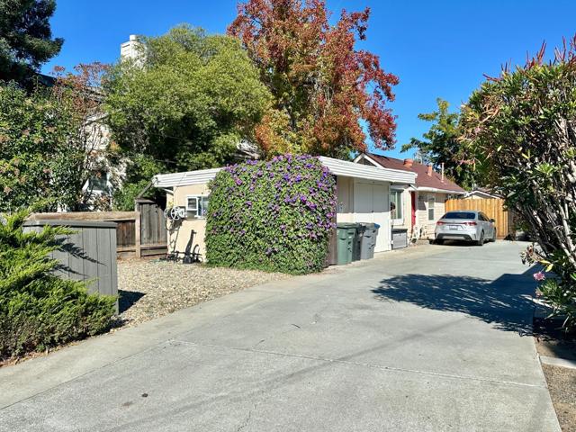 839 Coolidge Avenue, Sunnyvale CA: https://media.crmls.org/mediaz/04fa9024-4f9d-4910-a057-d43ac77d9b94.jpg