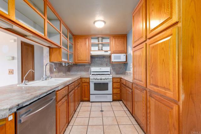 7701 Marie Avenue, La Mesa CA: https://media.crmls.org/mediaz/04faa9b7-c517-420e-9490-2ce9b934faa8.jpg