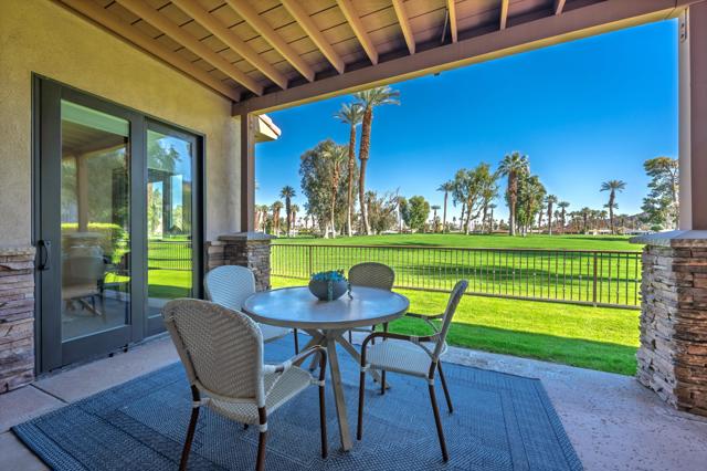 45534 Indian Wells Lane, Indian Wells CA: https://media.crmls.org/mediaz/04faf84f-233d-4905-8768-adeac3224da4.jpg