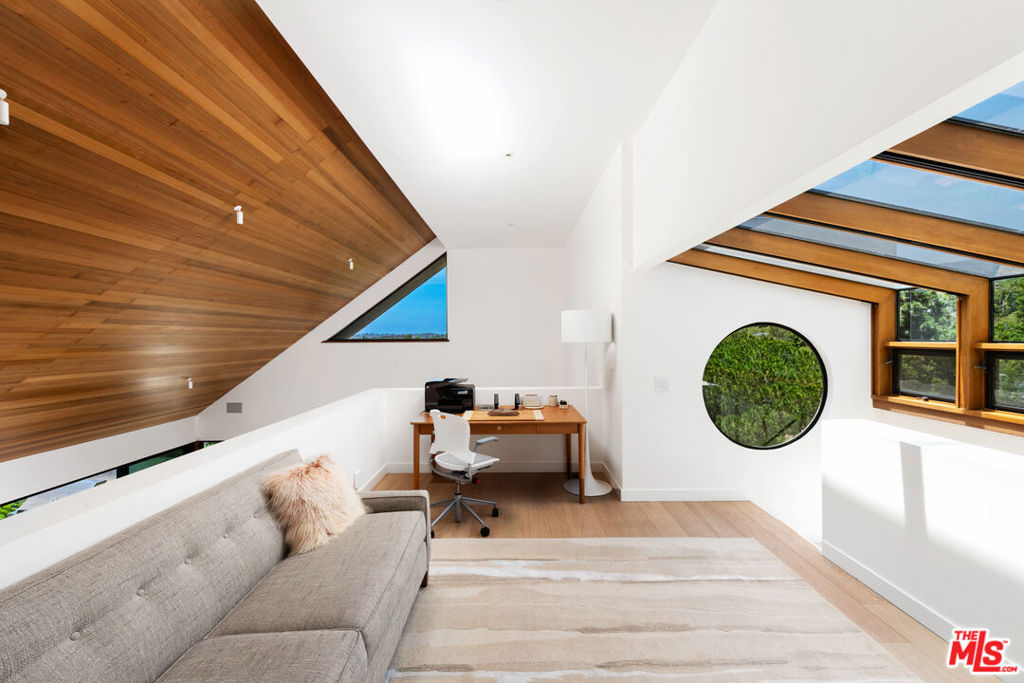 MLS #25617601 image #40