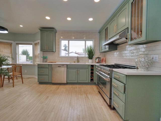 3000 56th Avenue, Oakland CA: https://media.crmls.org/mediaz/04fbcbb0-7a67-4519-9114-c87eeddb915a.jpg