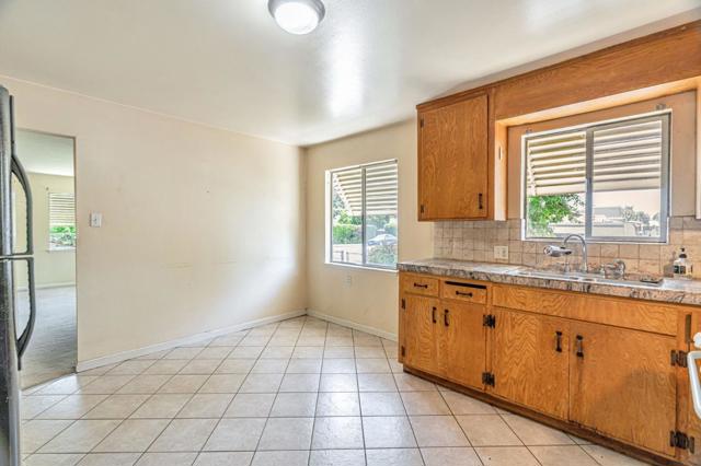 854 N 16th Street, San Jose CA: https://media.crmls.org/mediaz/04fbcf68-5262-4a57-b99c-e8f0a0125fb2.jpg