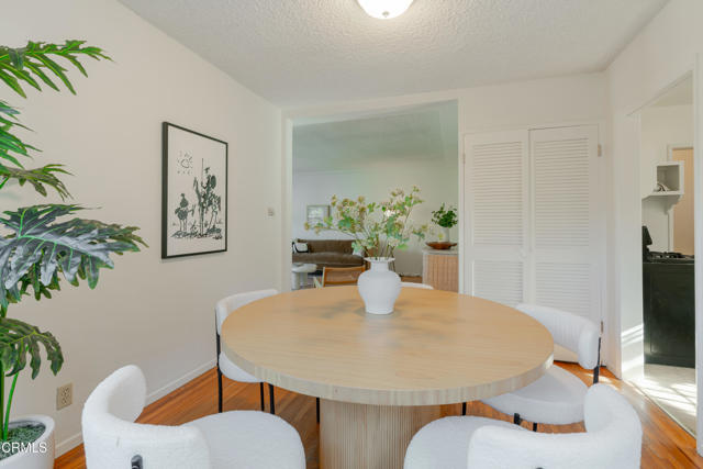 Detail Gallery Image 4 of 12 For 3349 Wood Ter, Los Angeles,  CA 90027 - 3 Beds | 2 Baths