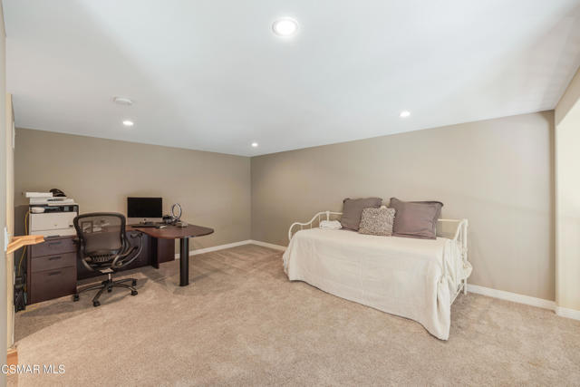 3249 Springbrook Street, Thousand Oaks CA: https://media.crmls.org/mediaz/04fcbc87-e28b-479c-884d-87682e1bce91.jpg