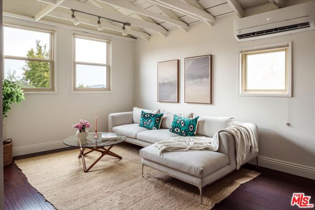 2268 Ben Lomond Drive, Los Angeles CA: https://media.crmls.org/mediaz/04fdce25-9b87-44d8-843a-5d420220fd08.jpg