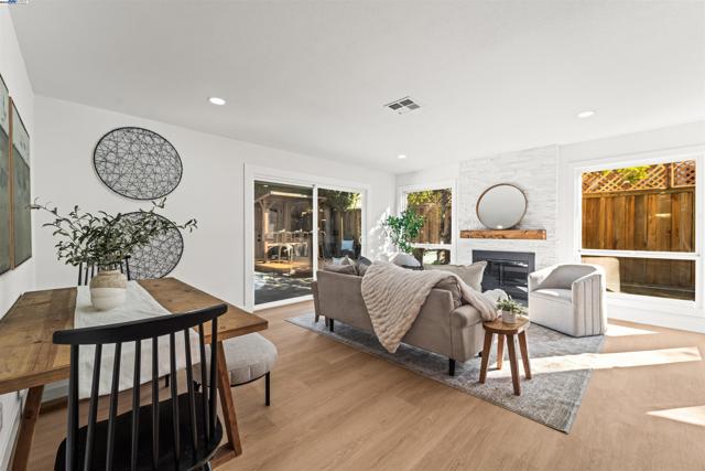 4119 Churchill Dr, Concord CA: https://media.crmls.org/mediaz/04fed3cc-f537-4dc5-82e1-34bd00c038d4.jpg