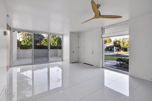 MLS #219135368DA image #10