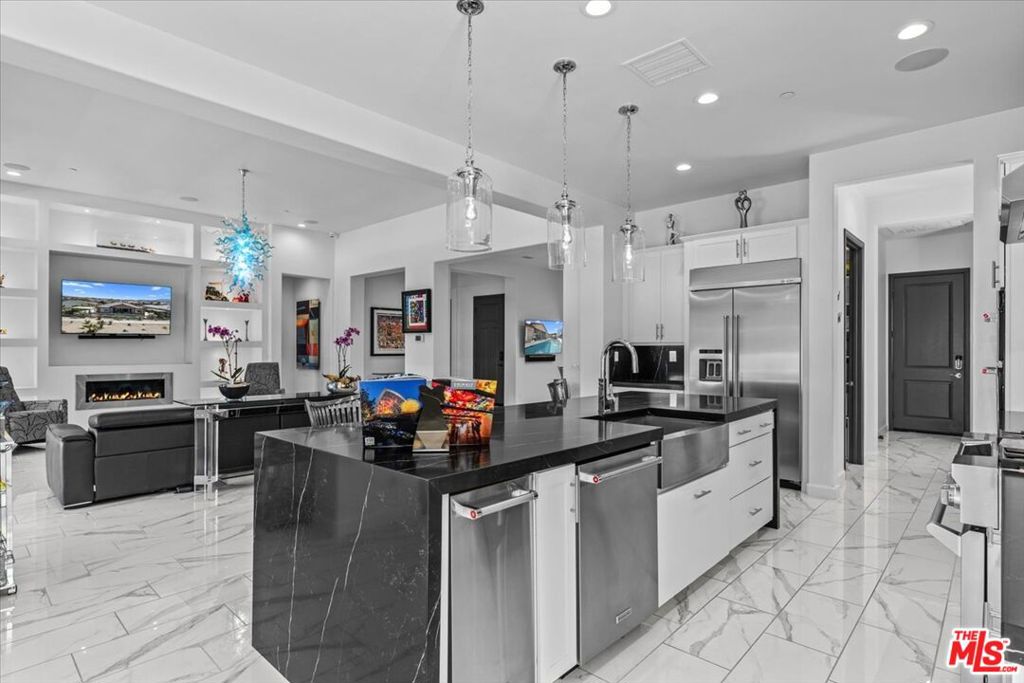 MLS #25608345 image #16