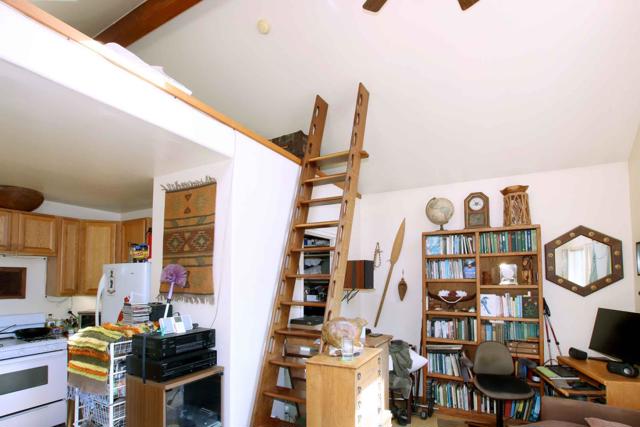 46 Valley View Road, Watsonville CA: https://media.crmls.org/mediaz/05016886-86f9-450b-95bd-f6023104563c.jpg