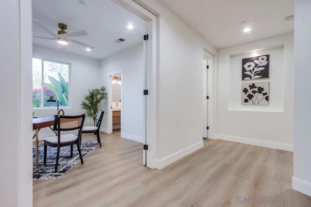 2482 San Clemente Ave, Vista CA: https://media.crmls.org/mediaz/0501cffc-6e6f-4ddd-acc0-76563a54fe38.jpg