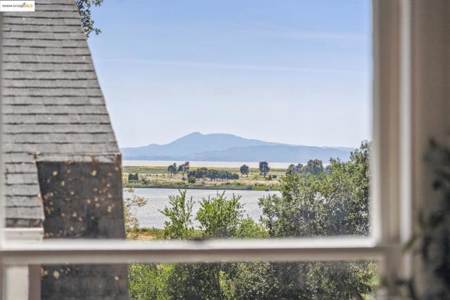 30 Benson Ave, Vallejo CA: https://media.crmls.org/mediaz/05021667-18a6-47c6-8da6-5a225756124e.jpg