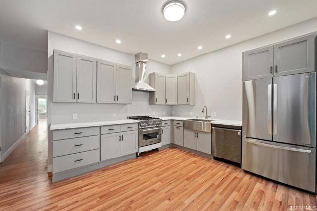 649651 Francisco St, San Francisco CA: https://media.crmls.org/mediaz/05022a5e-50d0-4a56-b44a-44fa26d64124.jpg