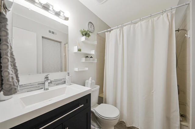 Image 19 of 33 For 78347 Terra Cotta Court