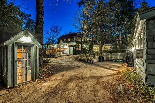 25585 Alderwood St Street, Idyllwild CA: https://media.crmls.org/mediaz/0502e30f-141c-413c-9a3b-357de97aa329.jpg
