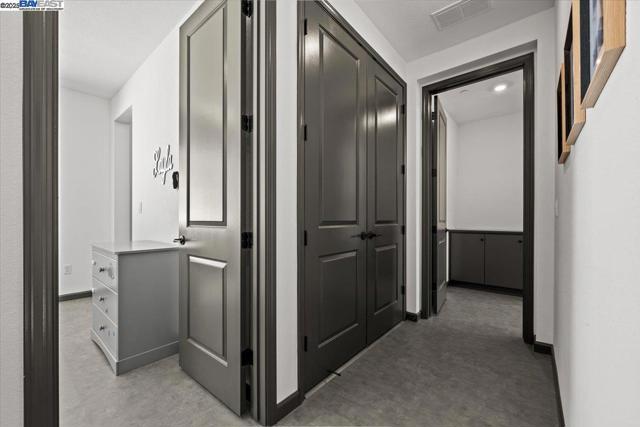 5483 Melissa Ln, Dublin CA: https://media.crmls.org/mediaz/0502ec5c-34fc-40bc-84b5-ab69dbe2f6aa.jpg