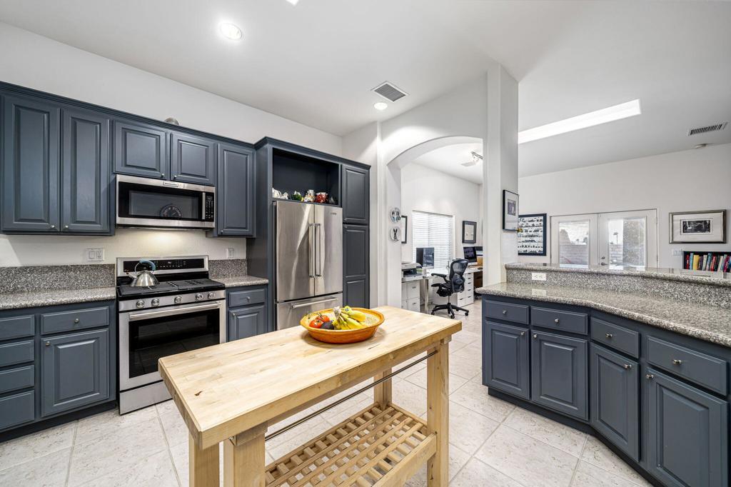 MLS #219129175PS img 18