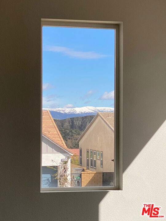 18648 Juniper Springs Drive, Canyon Country CA: https://media.crmls.org/mediaz/050348a8-c3e9-4548-9a53-3ccbbd19ee85.jpg