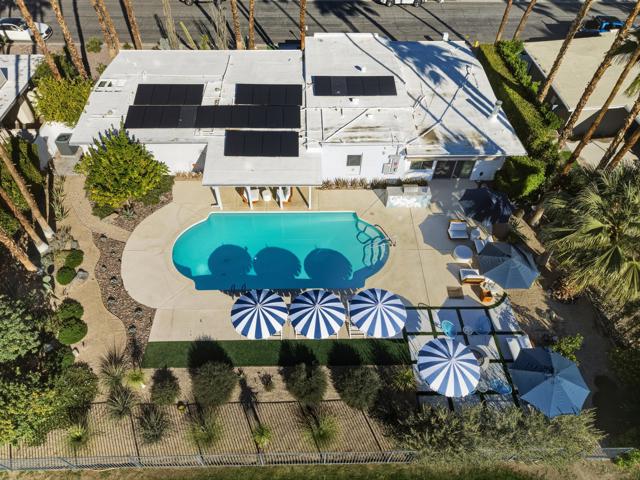 5337 E Lakeside Drive, Palm Springs CA: https://media.crmls.org/mediaz/05037f26-4fc1-49ee-b7aa-0e3fda165ea1.jpg