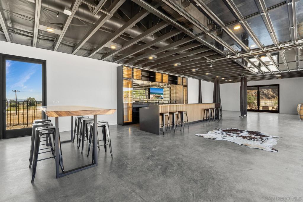 MLS #250033291SD image #14