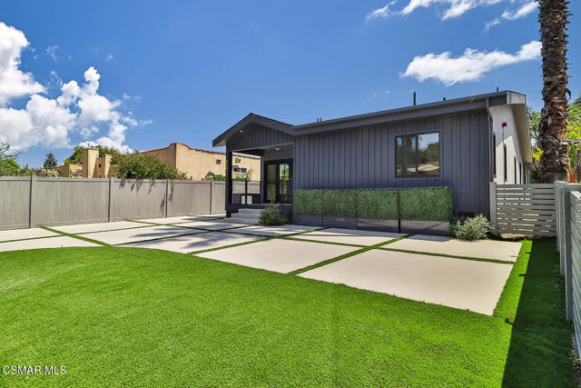 514 W Washington Boulevard, Pasadena CA: https://media.crmls.org/mediaz/0504ca04-1b1f-4385-8dfa-988149411490.jpg