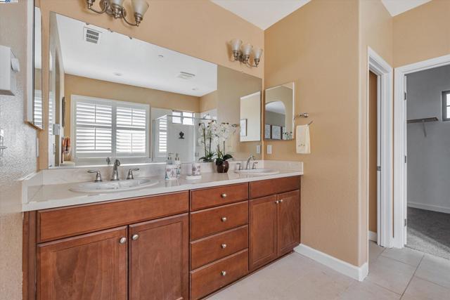 3602 Levanto Way, Manteca CA: https://media.crmls.org/mediaz/0504e1d6-8531-4269-8d5b-b18182b71c74.jpg