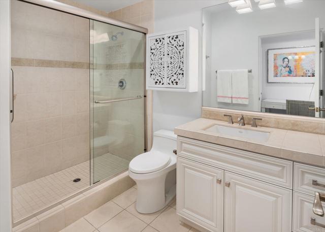 8171 El Paseo Grande, La Jolla CA: https://media.crmls.org/mediaz/05053218-deb8-42c3-8905-32a168e87d80.jpg