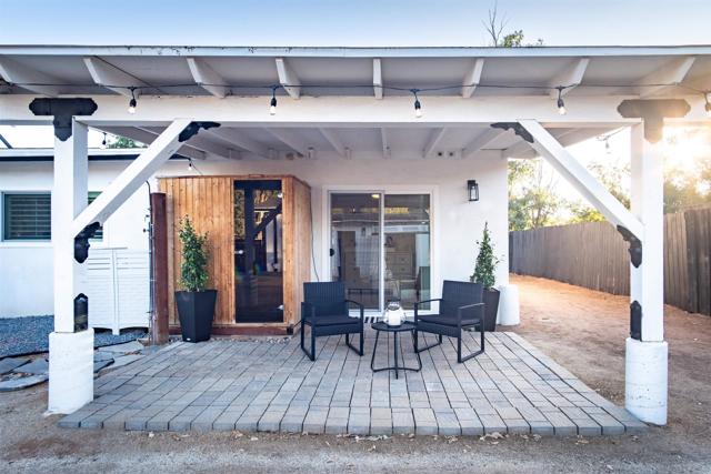 11534 Manzanita Rd, Lakeside CA: https://media.crmls.org/mediaz/0505a854-a2e4-43e3-b683-39f2f0233ce8.jpg