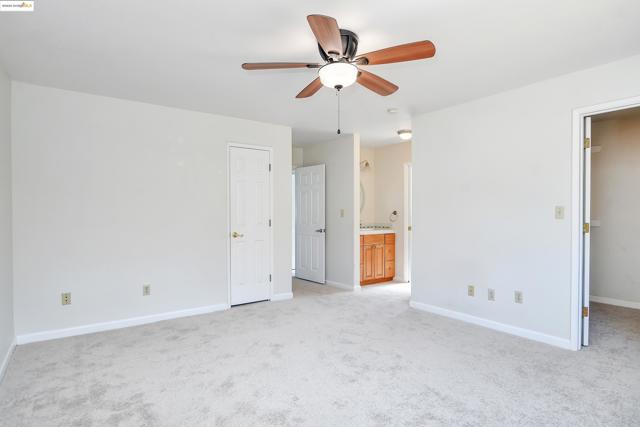 951 Lexington Pl, San Ramon CA: https://media.crmls.org/mediaz/05074fd2-db36-4e5d-90dd-c720dc899b2f.jpg
