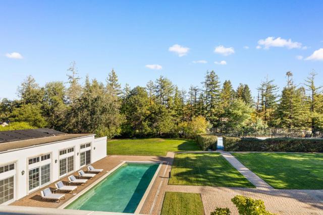 291 Atherton Avenue, Atherton CA: https://media.crmls.org/mediaz/0507be37-5953-45ce-8daf-cd2f52fa43ec.jpg