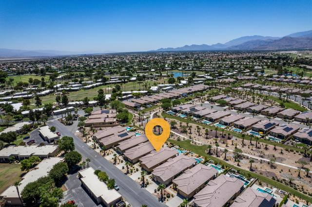 67437 S Chimayo Drive, Cathedral City CA: https://media.crmls.org/mediaz/05084885-d746-4f10-893f-84bce8f6a5c6.jpg