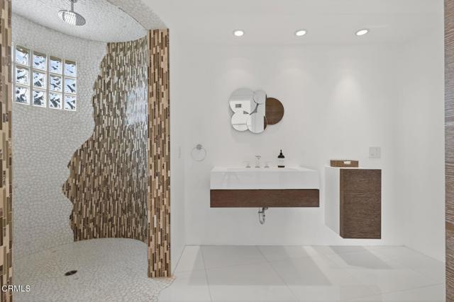 Detail Gallery Image 29 of 55 For 864 Montclair Dr, Santa Paula,  CA 93060 - 4 Beds | 4/1 Baths