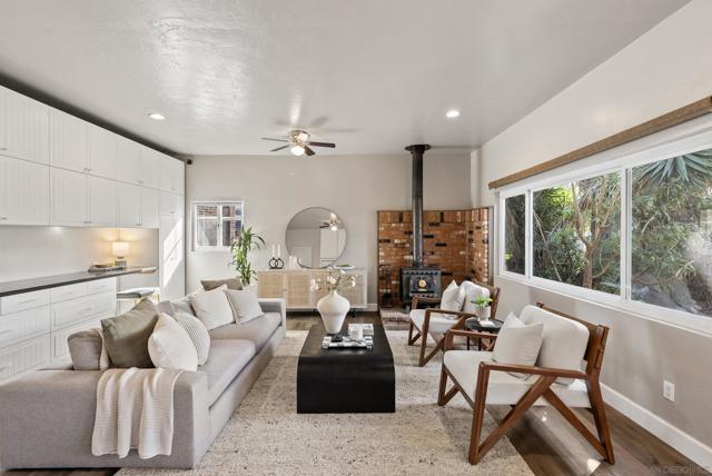 1701 Dayton Dr., Lemon Grove CA: https://media.crmls.org/mediaz/050a5e6c-88e0-467f-ba58-e98b11e6531b.jpg