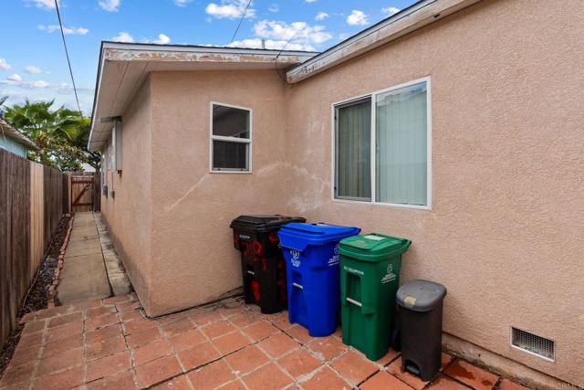 4239 35Th Street, San Diego CA: https://media.crmls.org/mediaz/050a96d5-8083-4ab9-9586-b2b812783ccf.jpg