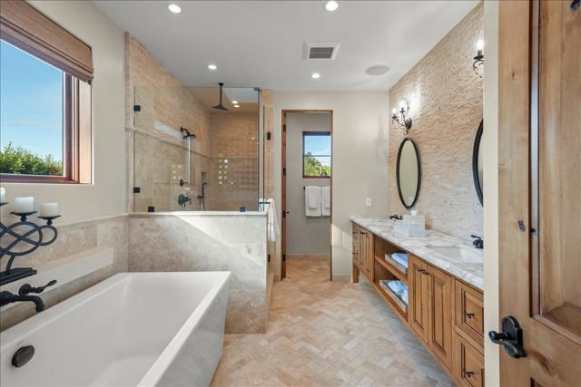 1571 Fairway Drive, Los Altos CA: https://media.crmls.org/mediaz/050b5974-5a18-4b80-8eea-1f1f2e1e51a6.jpg