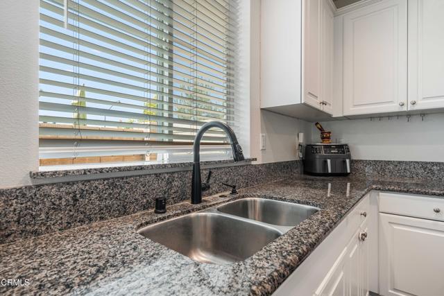 Detail Gallery Image 12 of 33 For 344 Campbell Ct, Santa Paula,  CA 93060 - 3 Beds | 2/1 Baths